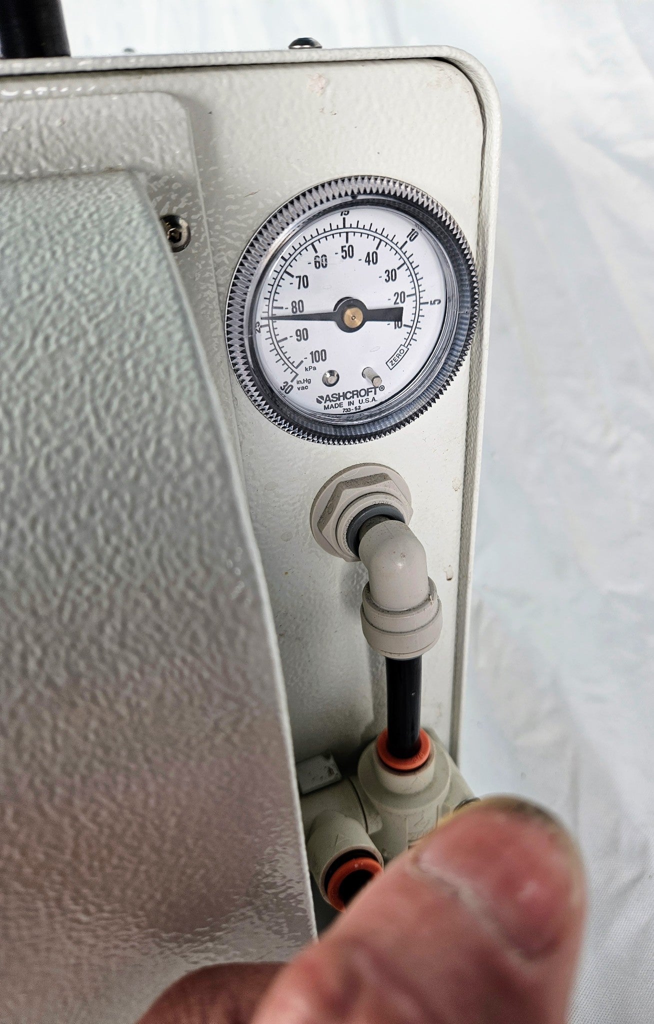 GENOMIC SOLUTIONS DRY VACUUM PUMP 90DAYWARRANTY WATCH VIDEO FREE SHIP