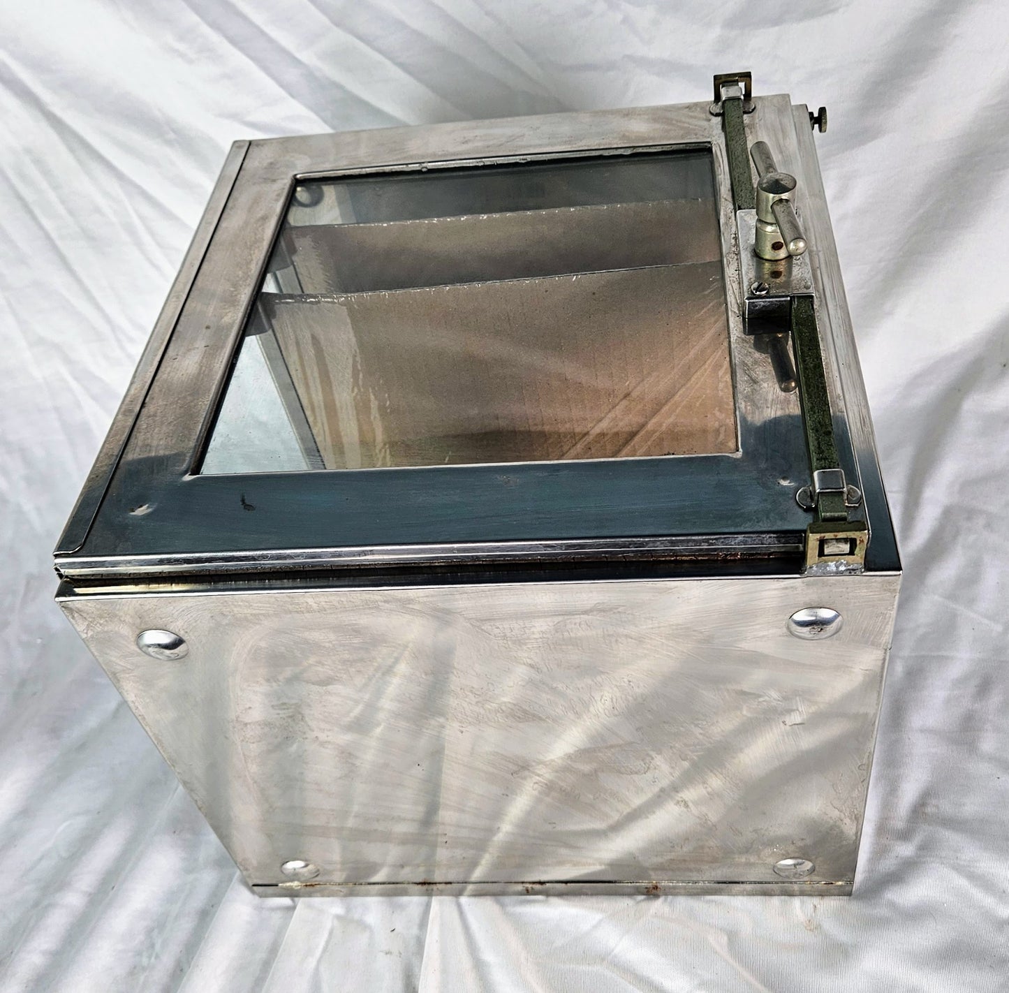 BRINKMANN 12.5 x 12 x 12 DESICCATOR CABINET & BIORAD INNER PLATE 90-DAY-WARRANTY