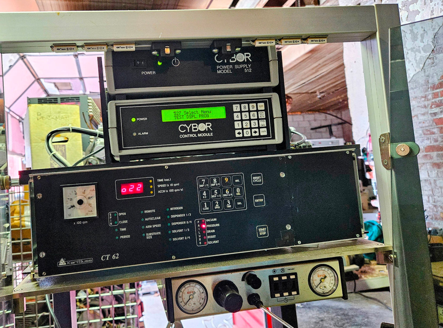 KARL SUSS MICROTEC RC8 CT 62 GYRSET SPIN COATER CYBOR NANOFABR WAFER CLUSTER