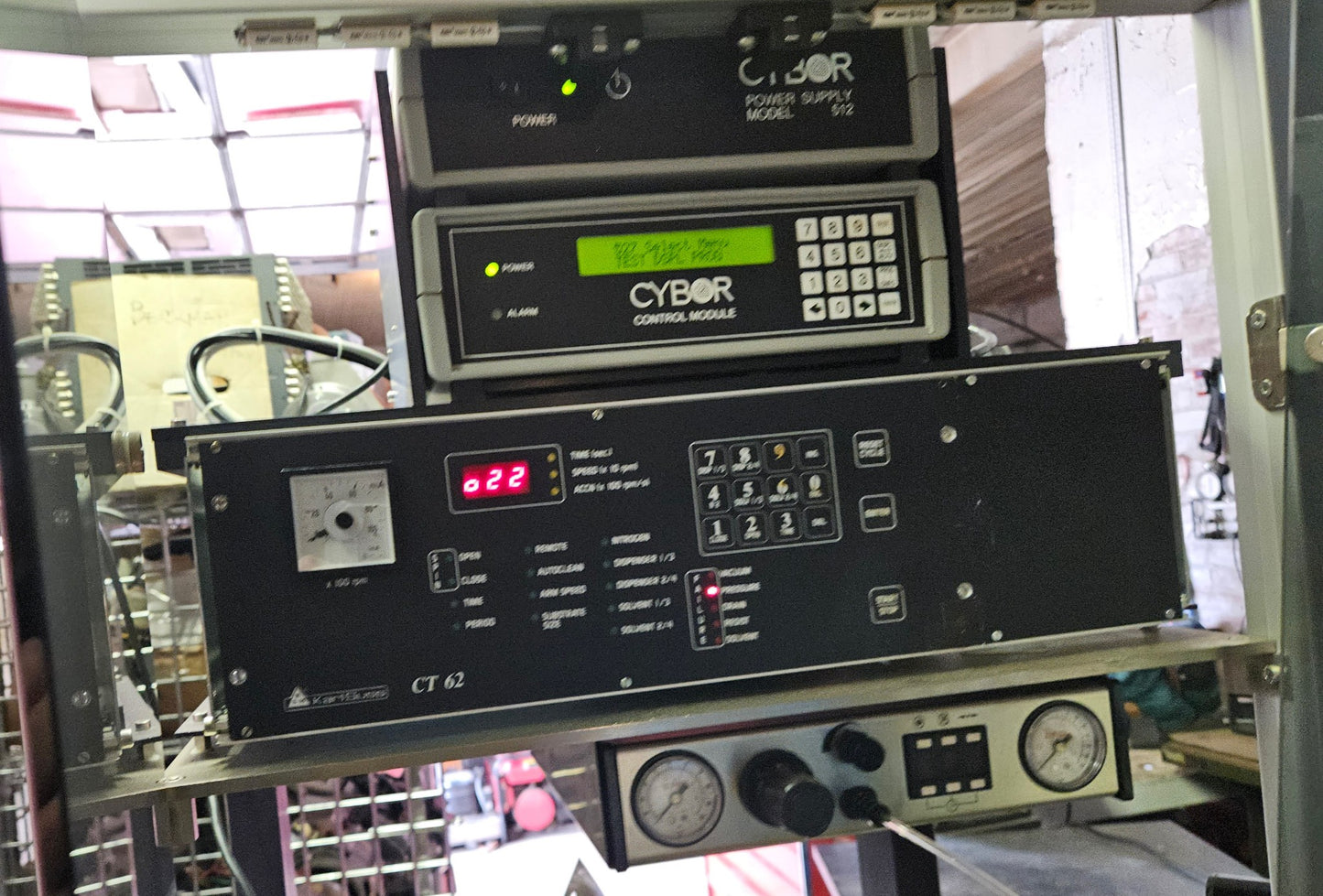 KARL SUSS MICROTEC RC8 CT 62 GYRSET SPIN COATER CYBOR NANOFABR WAFER CLUSTER