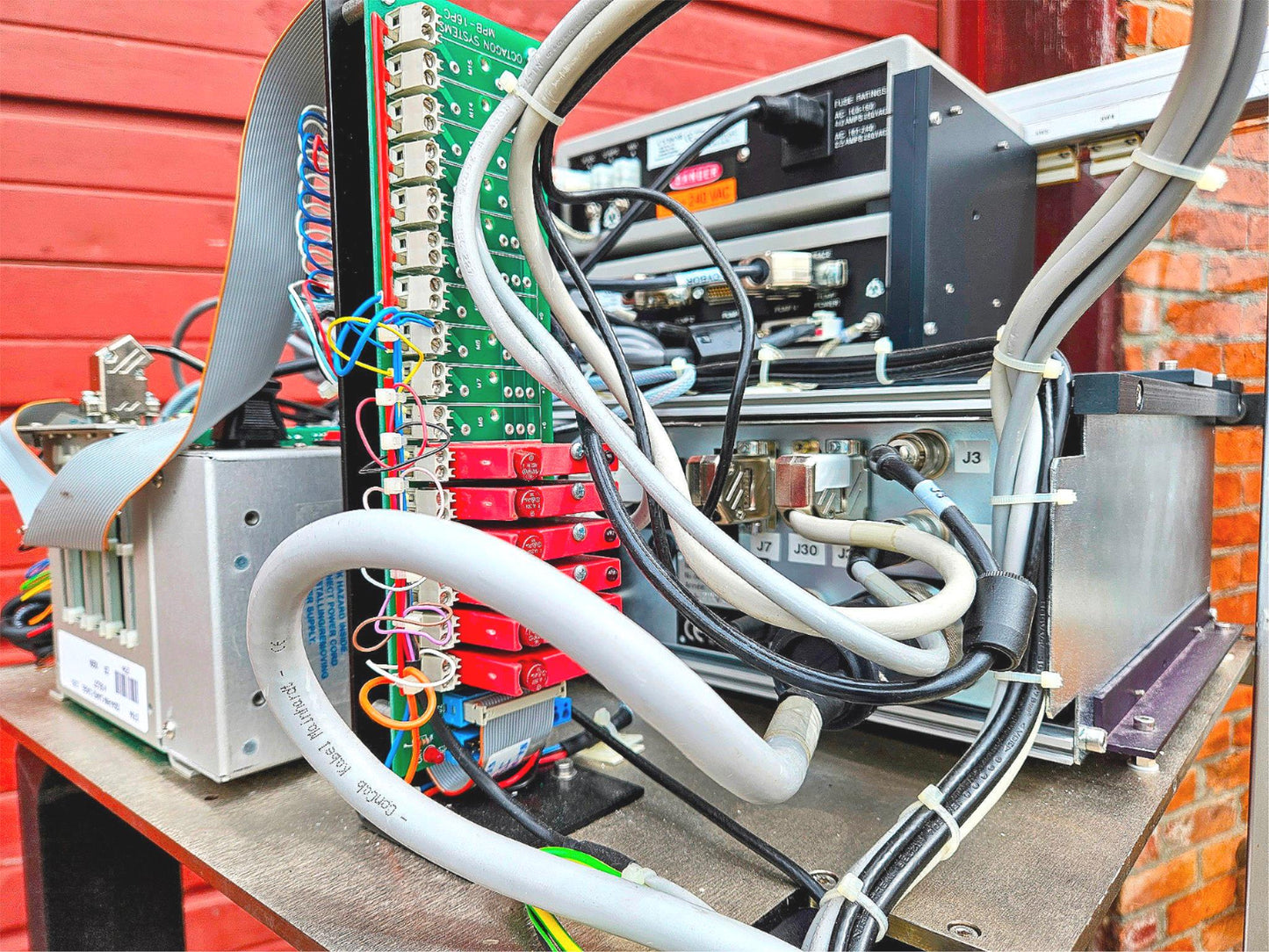 KARL SUSS MICROTEC RC8 CT 62 GYRSET SPIN COATER CYBOR NANOFABR WAFER CLUSTER