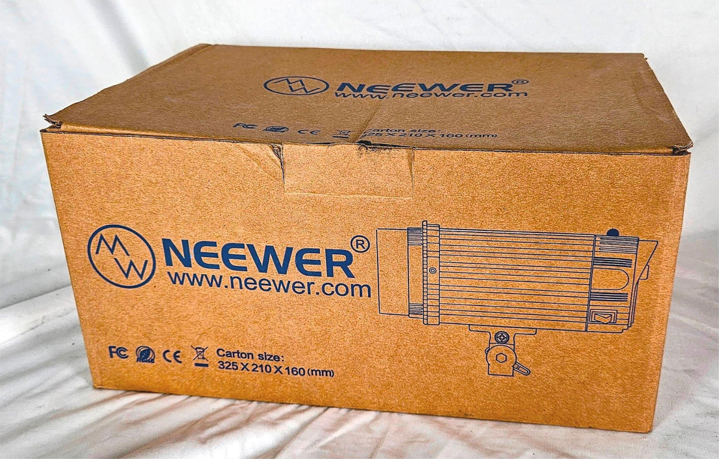 NEEWER N-300W™ STROBE FLASH LIGHT FOR STUDIO LOCATION PORTRAIT PHOTOGRAPHY BRNEW