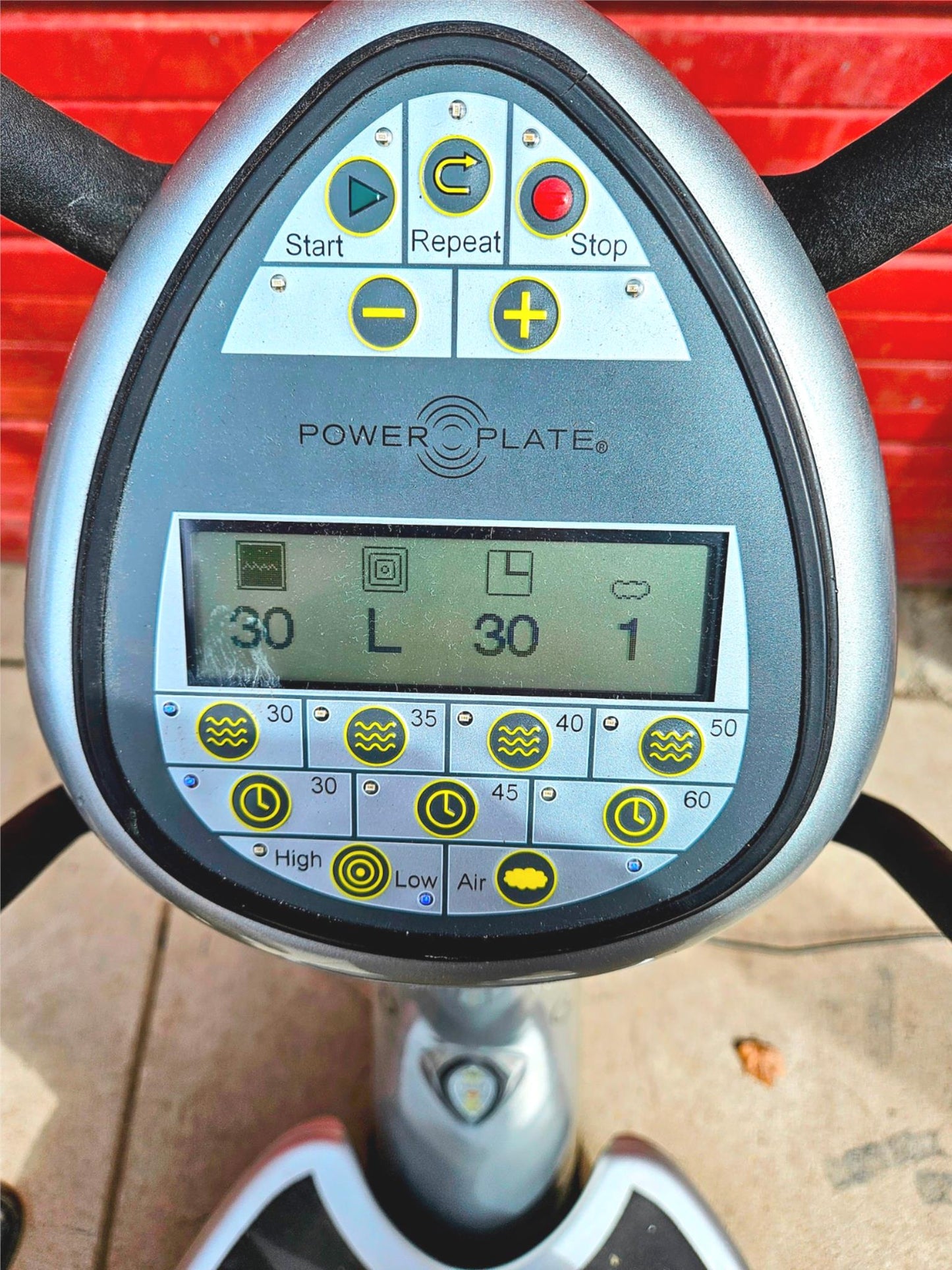 POWER PLATE® PRO5 AIRDAPTIVE VIBRATION EXERCISE MACHINE 90DAYWARRANTY WATCHVIDEO