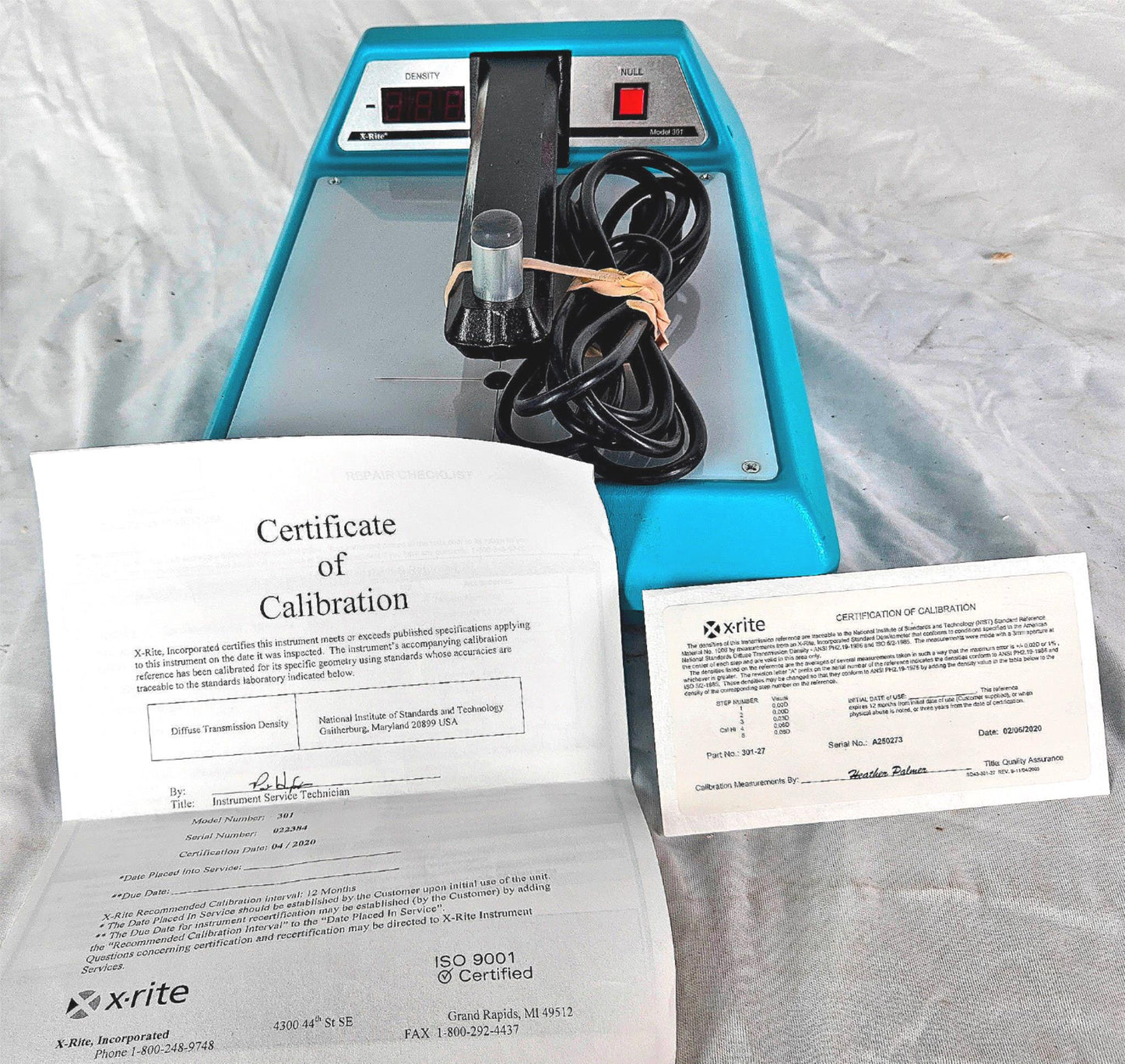 X-RITE 301 TRANSMISSION DENSITOMETER CALIB STRIP & MANUAL 90DAYWARRANTY FREESHIP