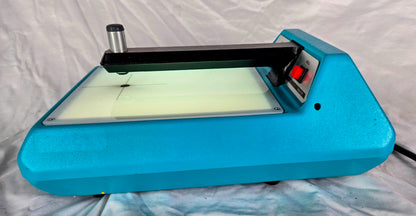 X-RITE 301 TRANSMISSION DENSITOMETER CALIB STRIP & MANUAL 90DAYWARRANTY FREESHIP
