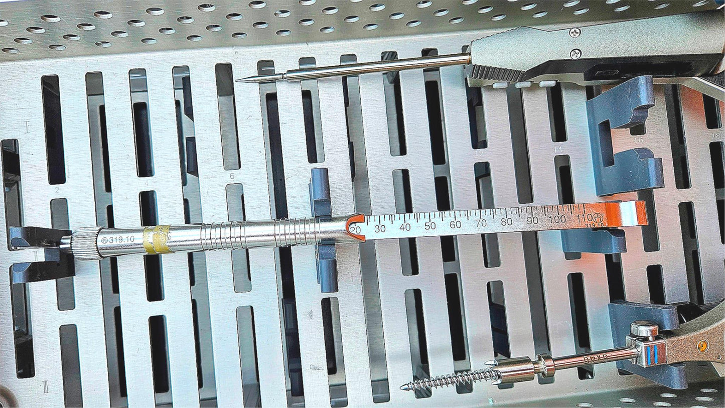 STRYKER SURGICAL 6001-35 LARGE STERILIZING TRAY with 8 KNEE INSTRUMENTS + MANUAL