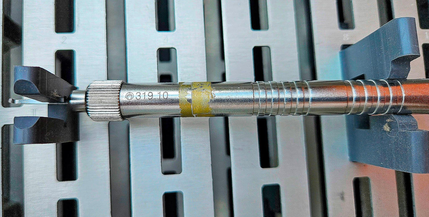 STRYKER SURGICAL 6001-35 LARGE STERILIZING TRAY with 8 KNEE INSTRUMENTS + MANUAL