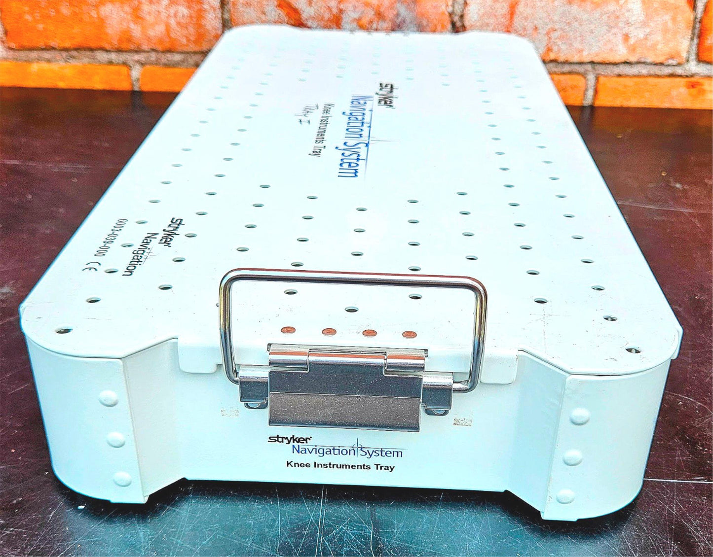 STRYKER SURGICAL NAVIGATION SYSTEM 6000-200 & SENSOR BAR & MONITOR but no CPU