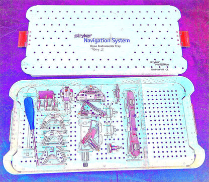 STRYKER 6003-039-000 SURGICAL NAVIGATION STERILIZING TRAY & 14 KNEE INSTRUMENTS