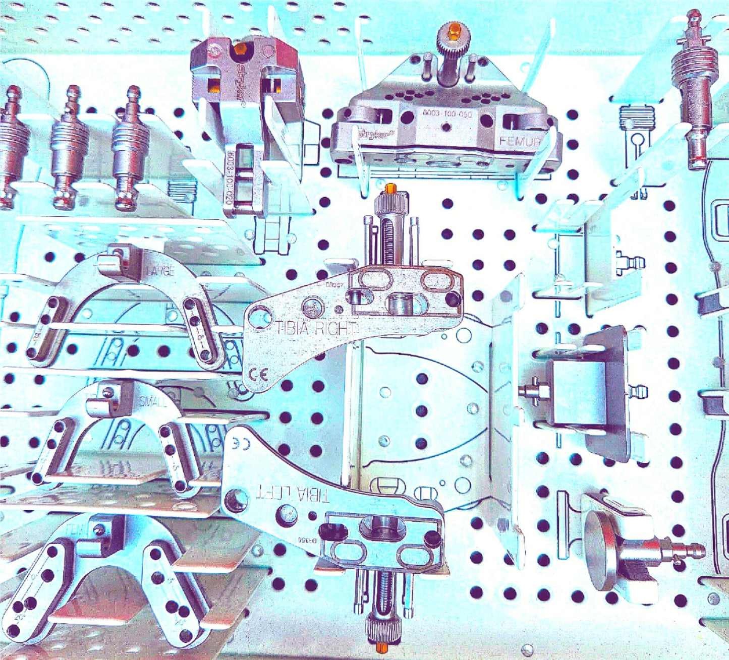 STRYKER 6003-039-000 SURGICAL NAVIGATION STERILIZING TRAY & 14 KNEE INSTRUMENTS