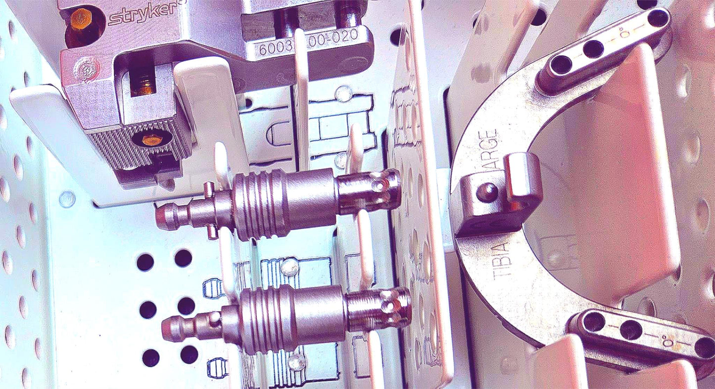 STRYKER SURGICAL NAVIGATION SYSTEM 6000-200 & SENSOR BAR & MONITOR but no CPU