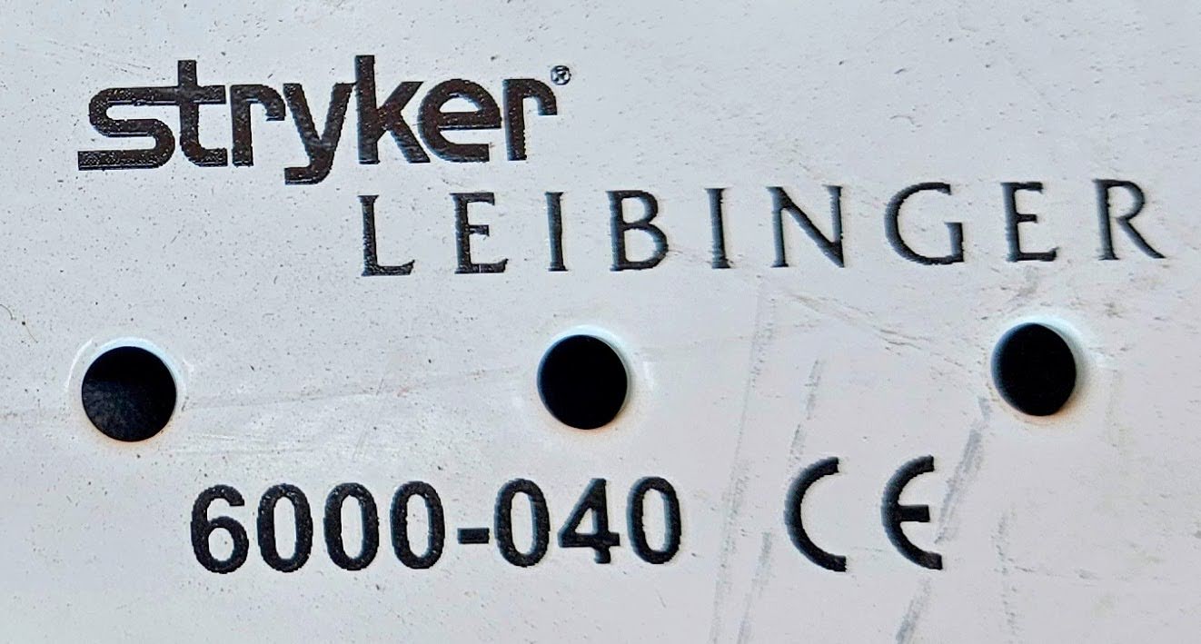 STRYKER 6000-040 SURGICAL NAVIGATION STERILIZING TRAY with 23 KNEE INSTRUMENTS