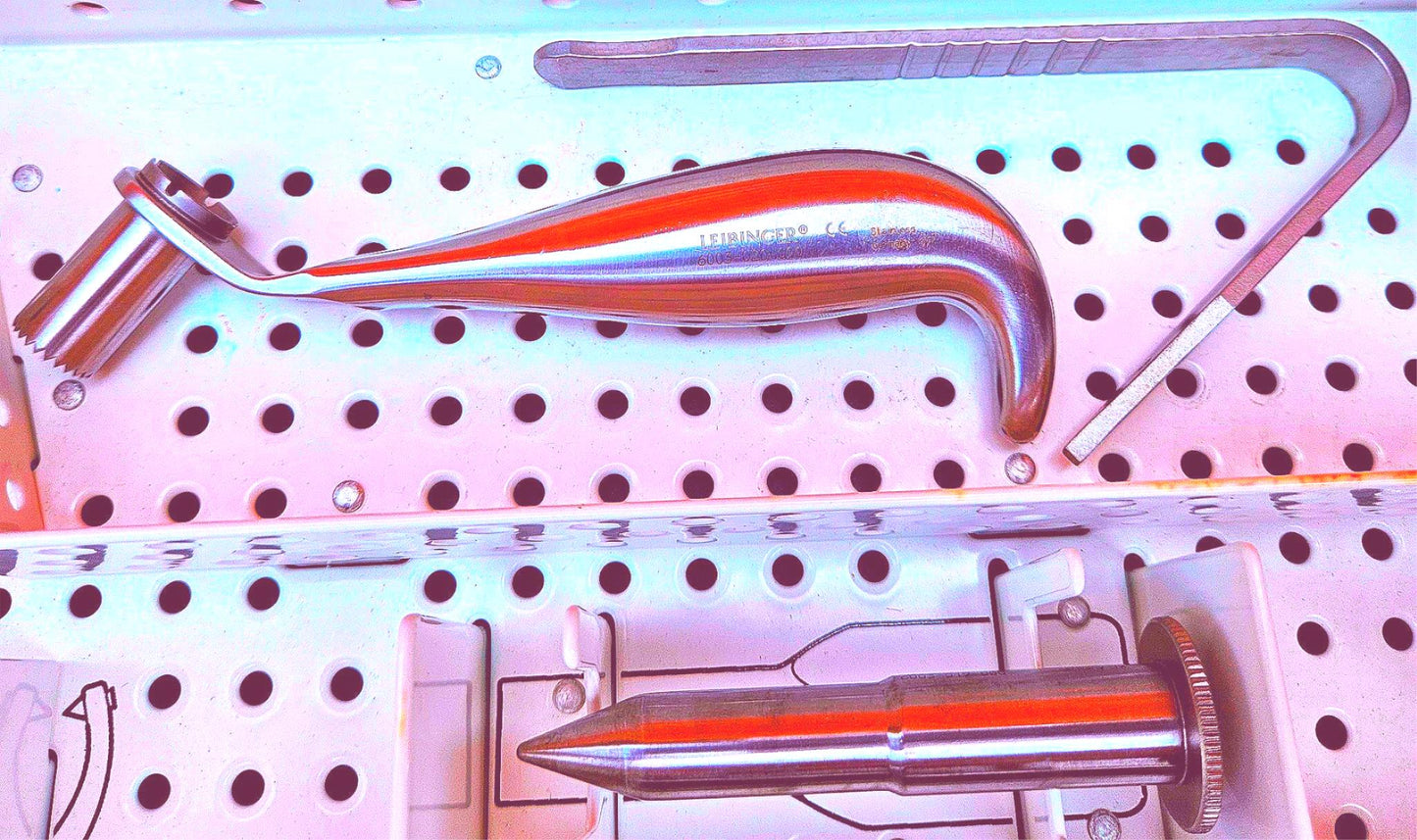 STRYKER 6000-040 SURGICAL NAVIGATION STERILIZING TRAY with 23 KNEE INSTRUMENTS