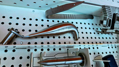 STRYKER 6000-040 SURGICAL NAVIGATION STERILIZING TRAY with 23 KNEE INSTRUMENTS