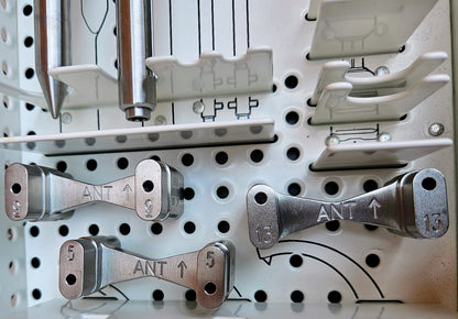 STRYKER SURGICAL NAVIGATION SYSTEM 6000-200 & SENSOR BAR & MONITOR but no CPU