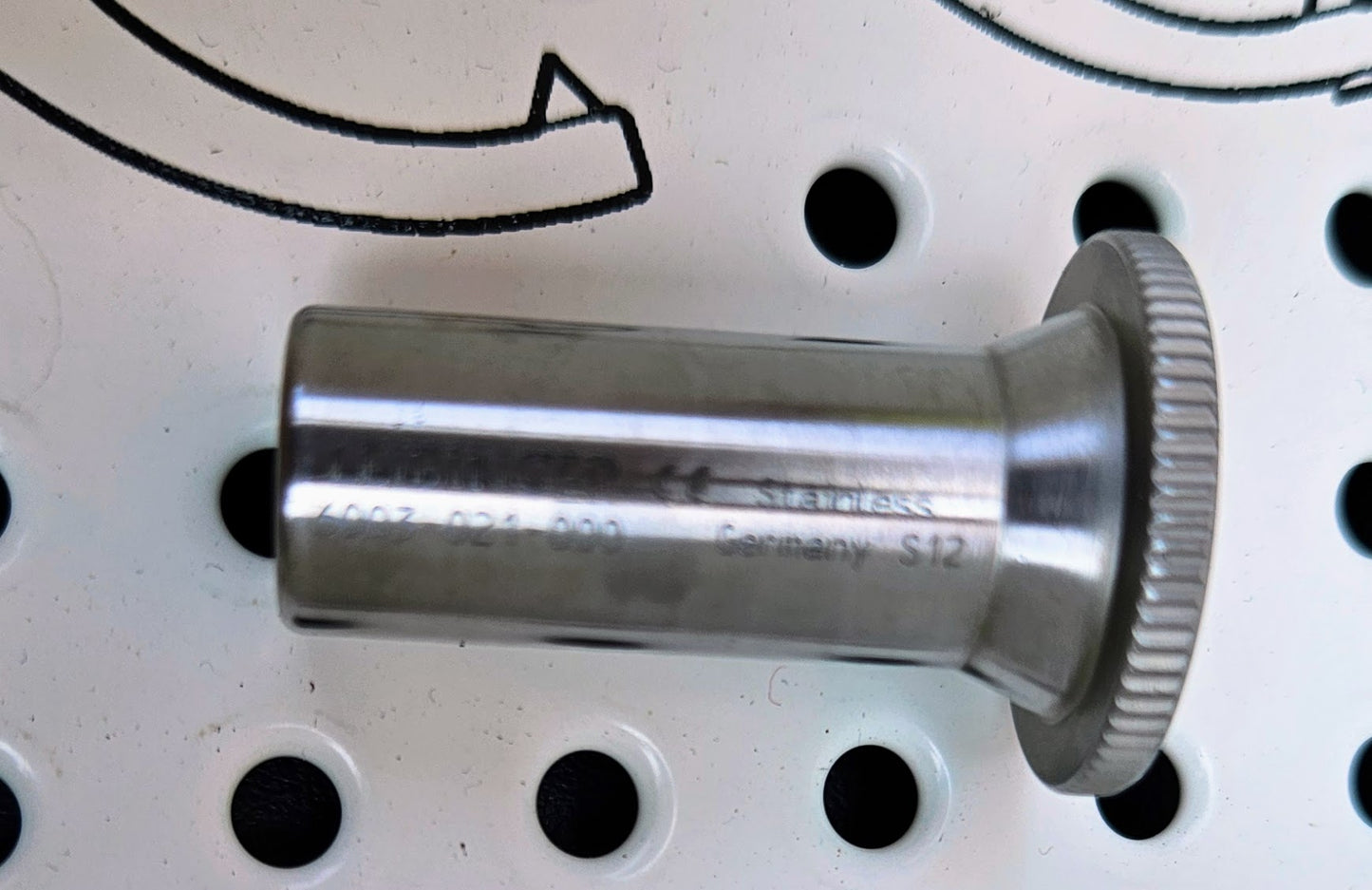 STRYKER SURGICAL NAVIGATION SYSTEM 6000-200 & SENSOR BAR & MONITOR but no CPU