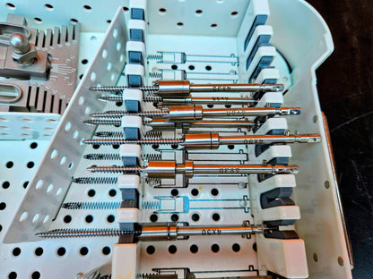 STRYKER 6000-040 SURGICAL NAVIGATION STERILIZING TRAY with 23 KNEE INSTRUMENTS
