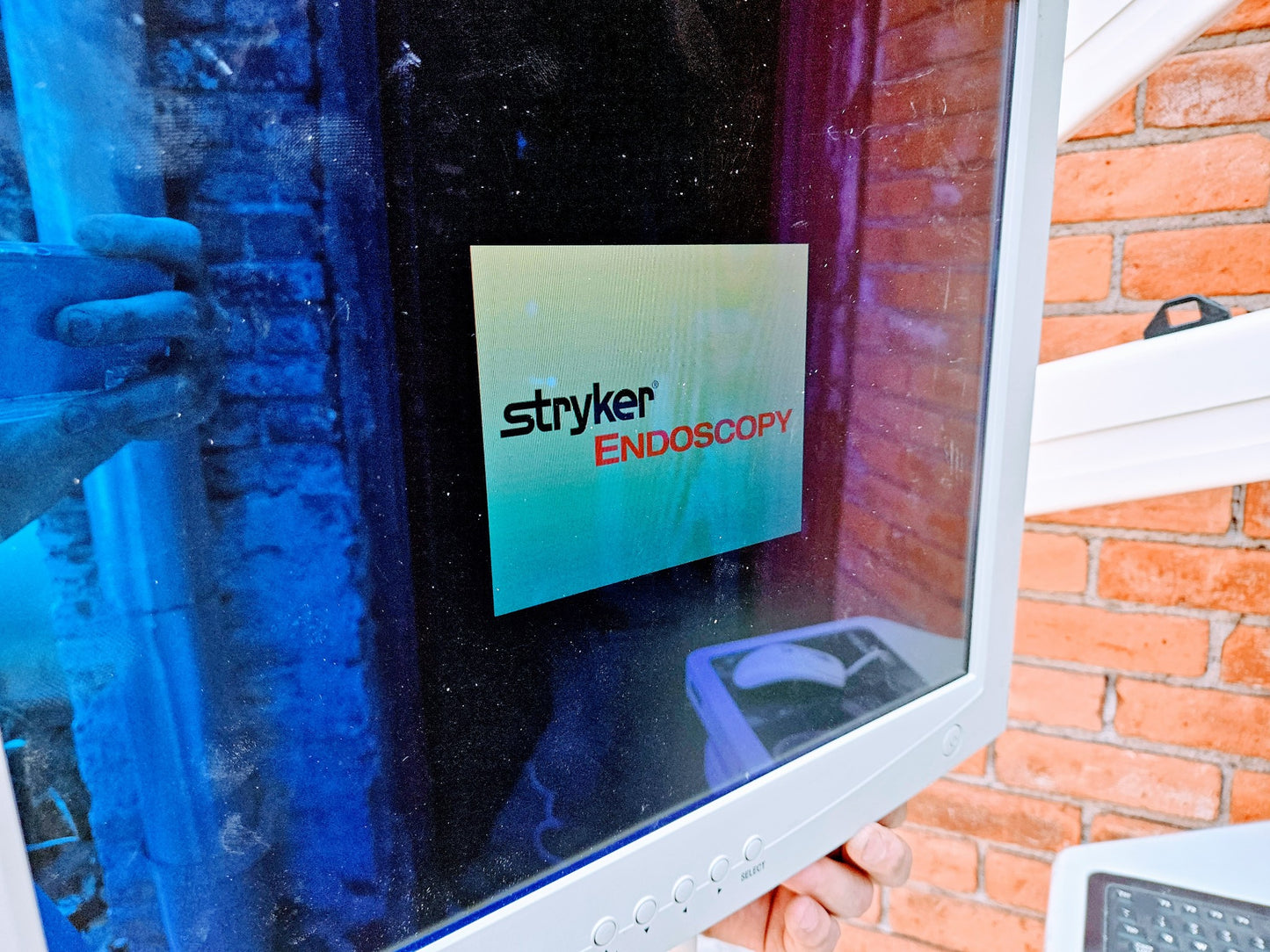 STRYKER SURGICAL NAVIGATION SYSTEM 6000-200 & SENSOR BAR & MONITOR but no CPU