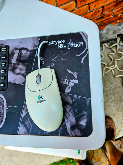 STRYKER SURGICAL NAVIGATION SYSTEM 6000-200 & SENSOR BAR & MONITOR but no CPU