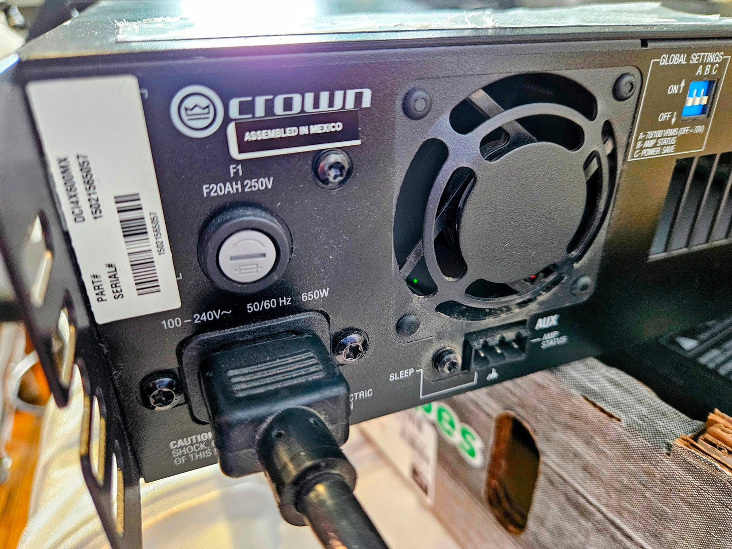 For-Parts CROWN DCi 4x600MX DRIVECORE 4x600WATT CHANNELS with OPERATIONAL MANUAL