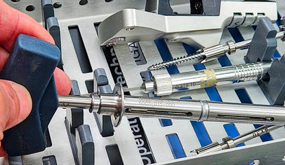 STRYKER SURGICAL 6001-35 LARGE STERILIZING TRAY with 8 KNEE INSTRUMENTS + MANUAL