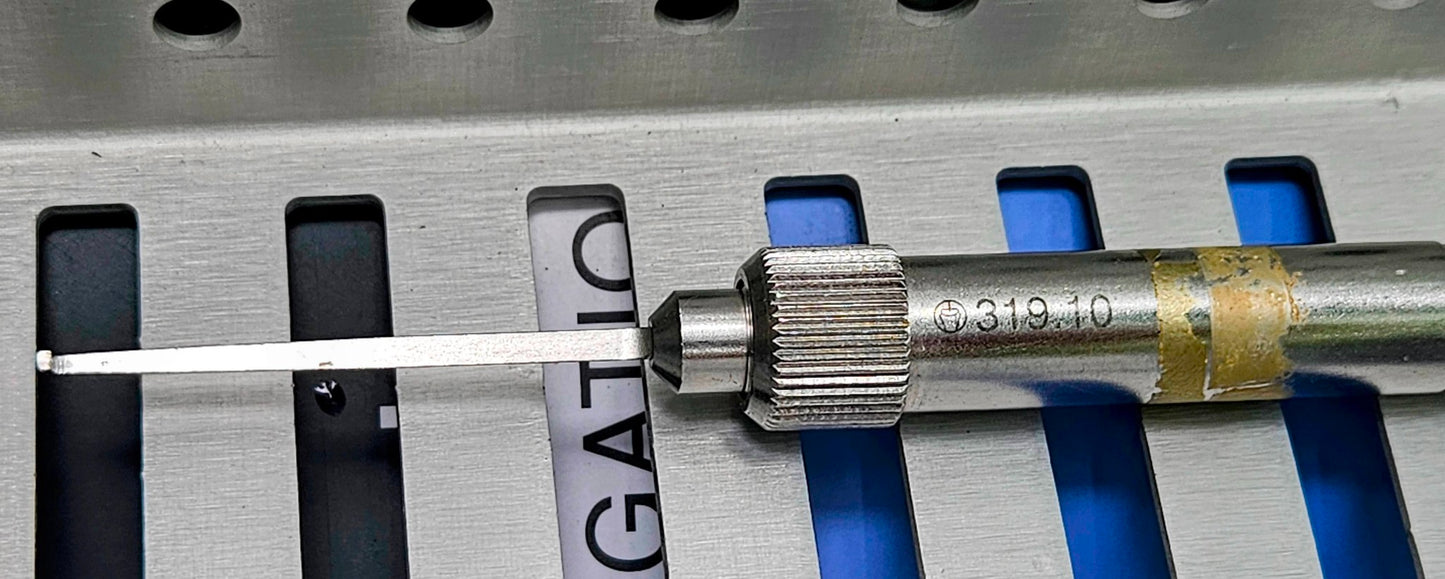 STRYKER SURGICAL 6001-35 LARGE STERILIZING TRAY with 8 KNEE INSTRUMENTS + MANUAL