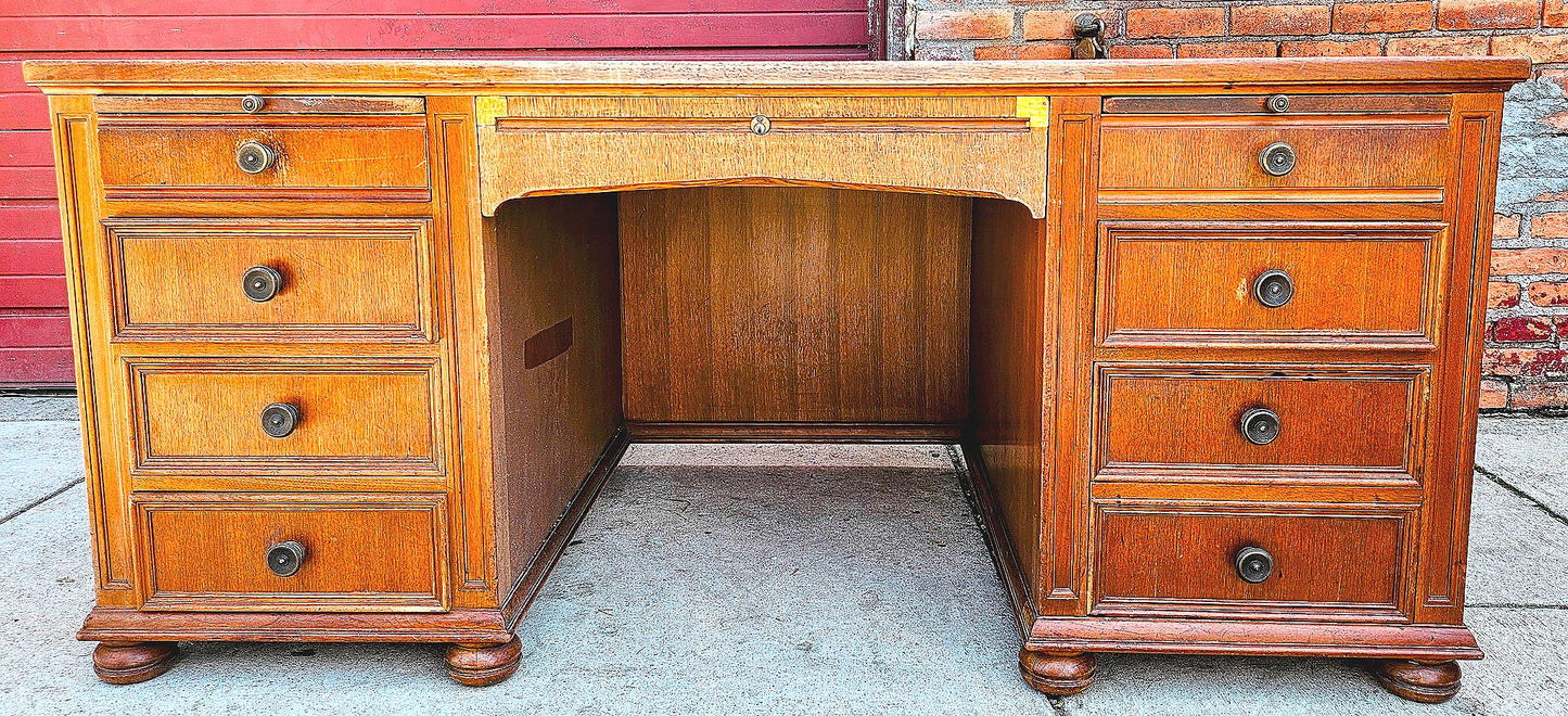 VINTAGE STOW DAVIS UofM LAW SCHOOL DESK 66"x 36"x 30" Inch 8 DRAWERS FREE SHIP