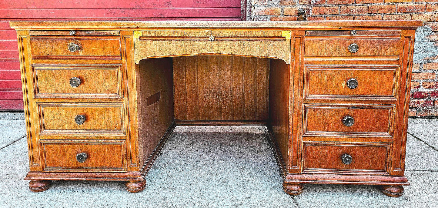 VINTAGE STOW DAVIS UofM LAW SCHOOL DESK 66"x 36"x 30" Inch 8 DRAWERS FREE SHIP