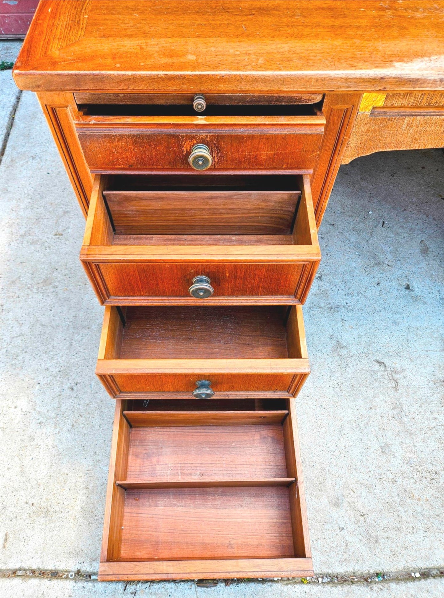 VINTAGE STOW DAVIS UofM LAW SCHOOL DESK 66"x 36"x 30" Inch 8 DRAWERS FREE SHIP