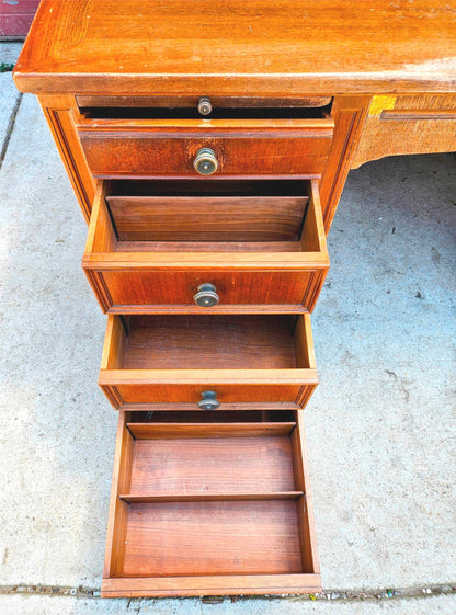 VINTAGE STOW DAVIS UofM LAW SCHOOL DESK 66"x 36"x 30" Inch 8 DRAWERS FREE SHIP