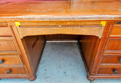 VINTAGE STOW DAVIS UofM LAW SCHOOL DESK 66"x 36"x 30" Inch 8 DRAWERS FREE SHIP