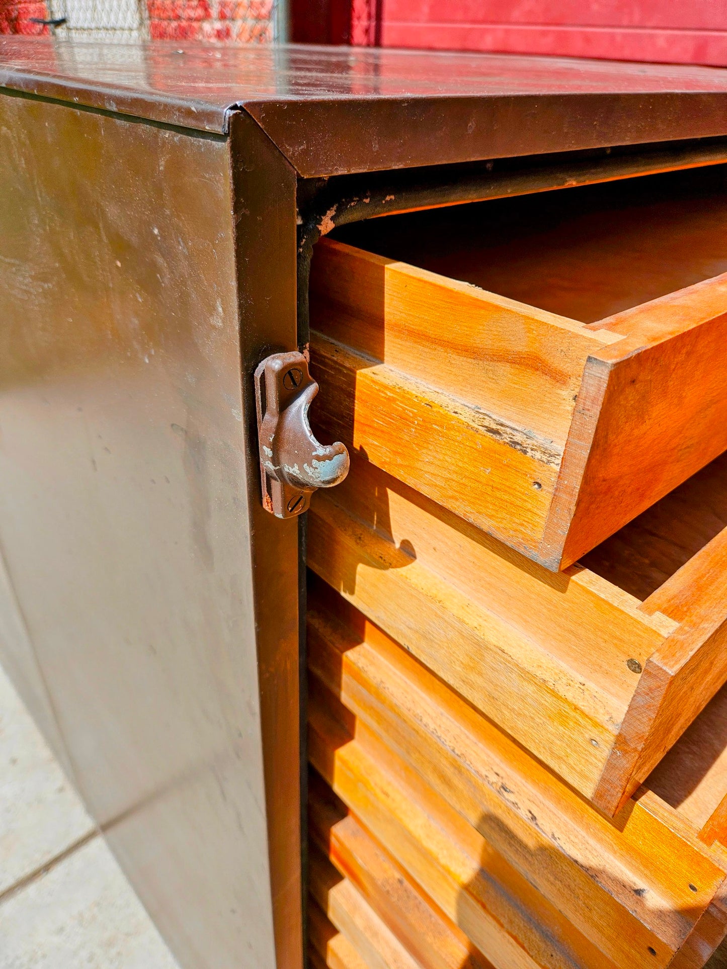 RARE 1940s? WOOD & STEEL 56"x40"x40" 12 DRAWER MAP FILE WATCH-VIDEO FREESHIPPING