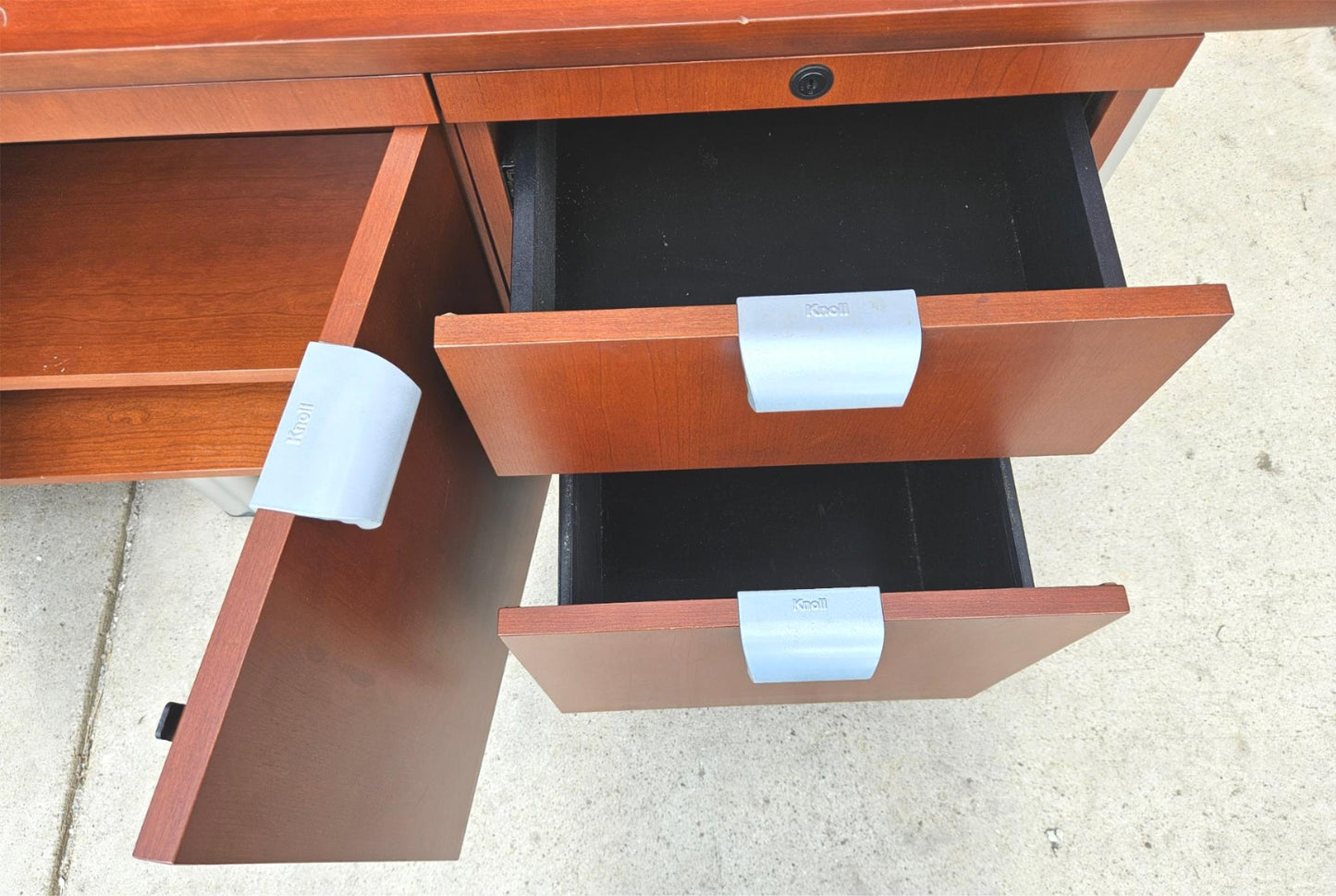 KNOLL 4 POSITION MODERN 2000's LOCKABLE CREDENZA by FLORENCE KNOLL FREE SHIPPING