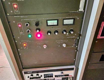 PERKIN-ELMER ULTRA HIGH VACUUM 32-100 / 11-010 ION ELECTRON CHROMATOGRAPH SYSTEM