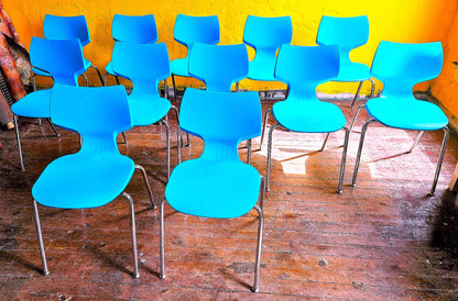 LOT 12 SMITH SYSTEM FLAVORS MODERN SCULPTED HOT MOULDED STACKING CHAIRS FREESHIP