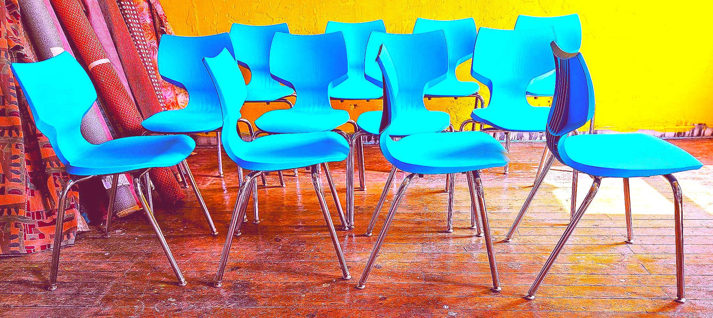 LOT 12 SMITH SYSTEM FLAVORS MODERN SCULPTED HOT MOULDED STACKING CHAIRS FREESHIP