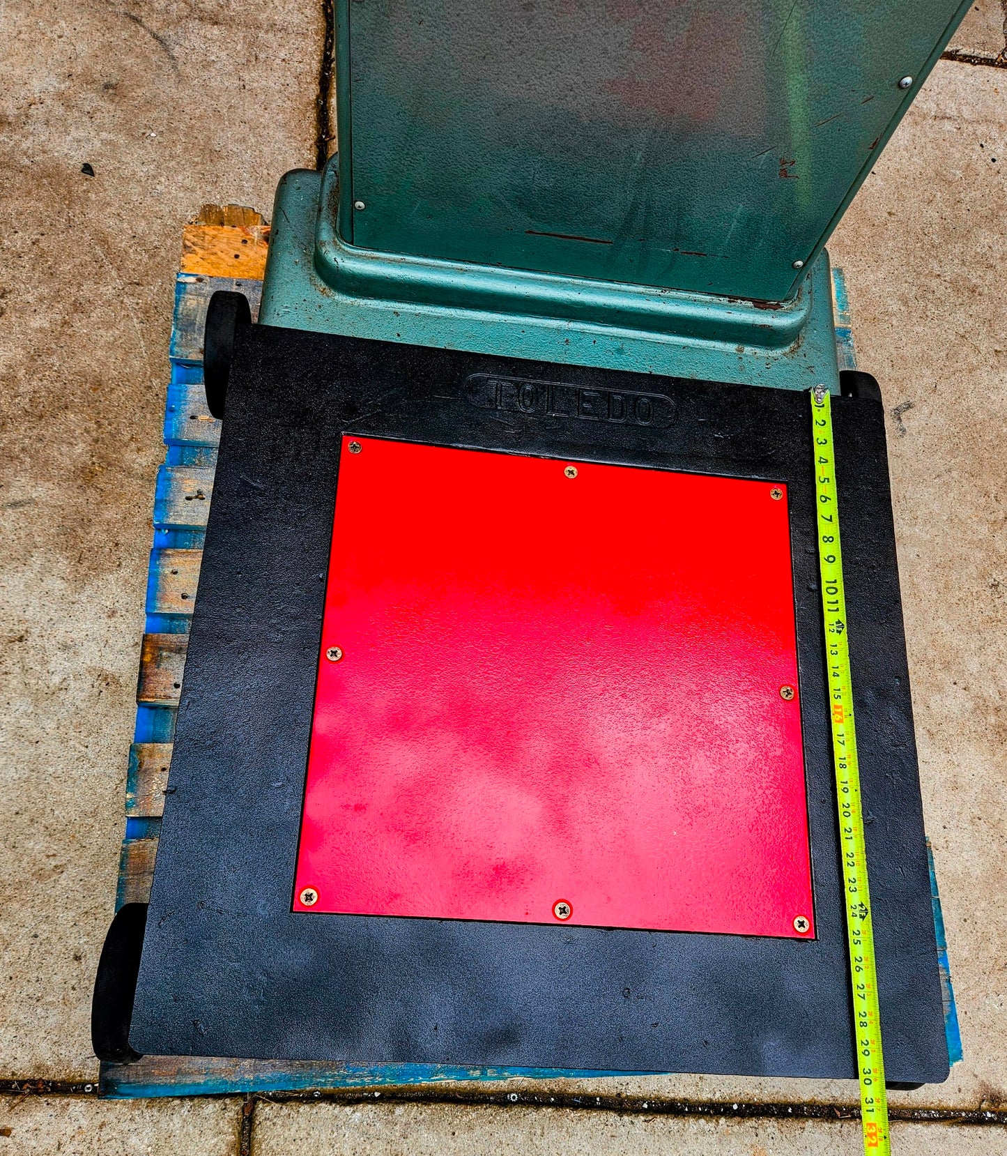 PERFECT VINTAGE ORIGINAL TOLEDO 750LB BEAM & DIAL PLATFORM GRAIN SCALE FREE SHIP