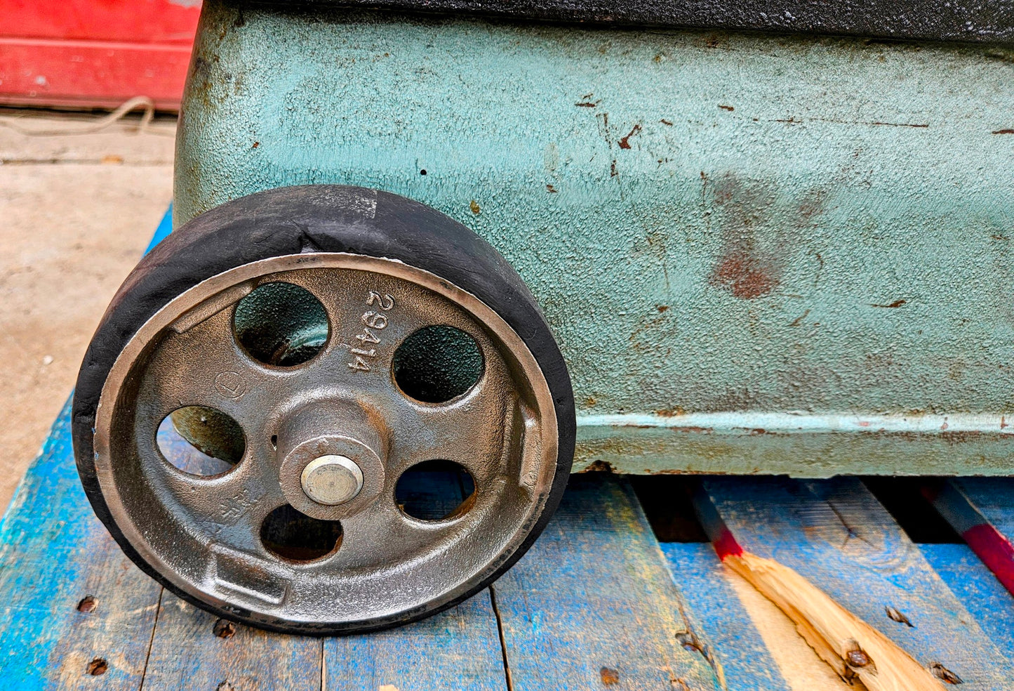 PERFECT VINTAGE ORIGINAL TOLEDO 750LB BEAM & DIAL PLATFORM GRAIN SCALE FREE SHIP