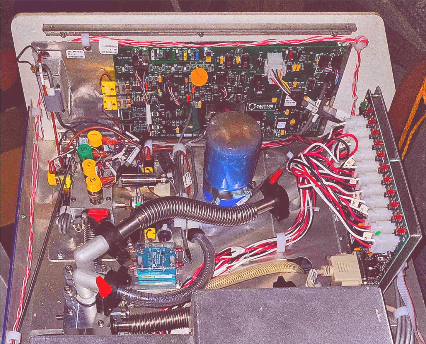 MICROMERITICS® ASAP 2020 SURFACE AREA & POROSITY ANALYZER EDWARDS EXT 75DX PUMP