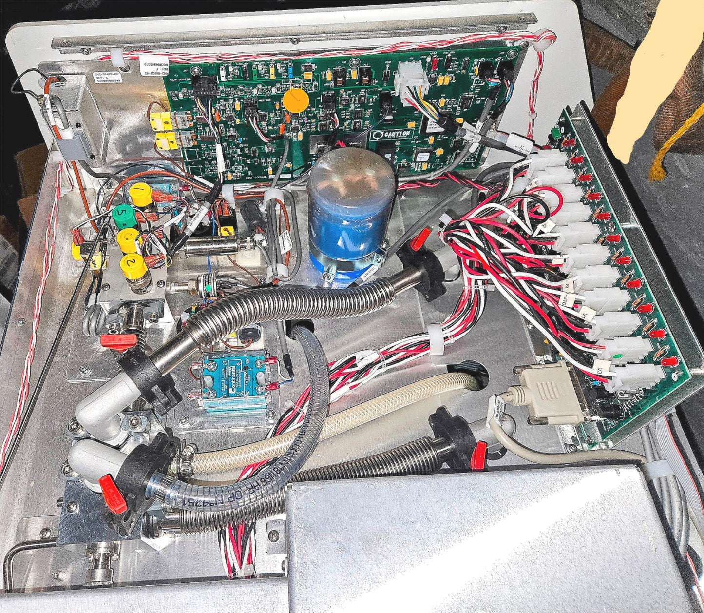 MICROMERITICS® ASAP 2020 SURFACE AREA & POROSITY ANALYZER EDWARDS EXT 75DX PUMP