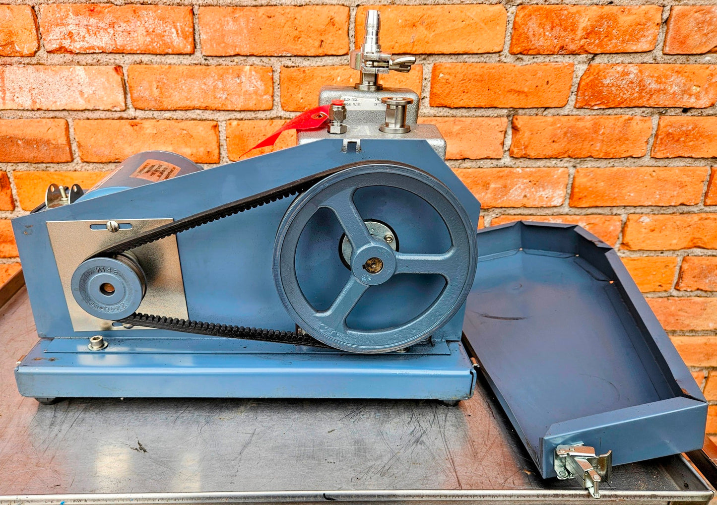 WELCH CHEMSTAR 1400N CHEMICHAL RESISTANT VACUUM PUMP 10.6cfm WATCHVIDEO FREESHIP