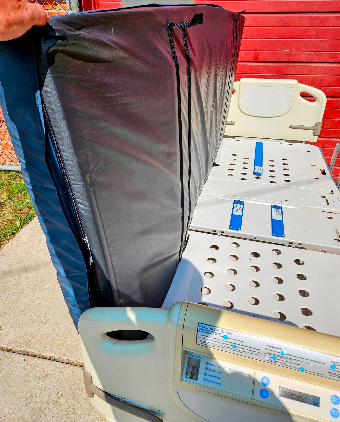 HILL-ROM ADVANTA P1600 POWER HOSPITAL GURNEY GELMATTRESS DIGITALSCALE WATCHVIDEO