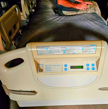 HILL-ROM ADVANTA P1600 POWER HOSPITAL GURNEY GELMATTRESS DIGITALSCALE WATCHVIDEO