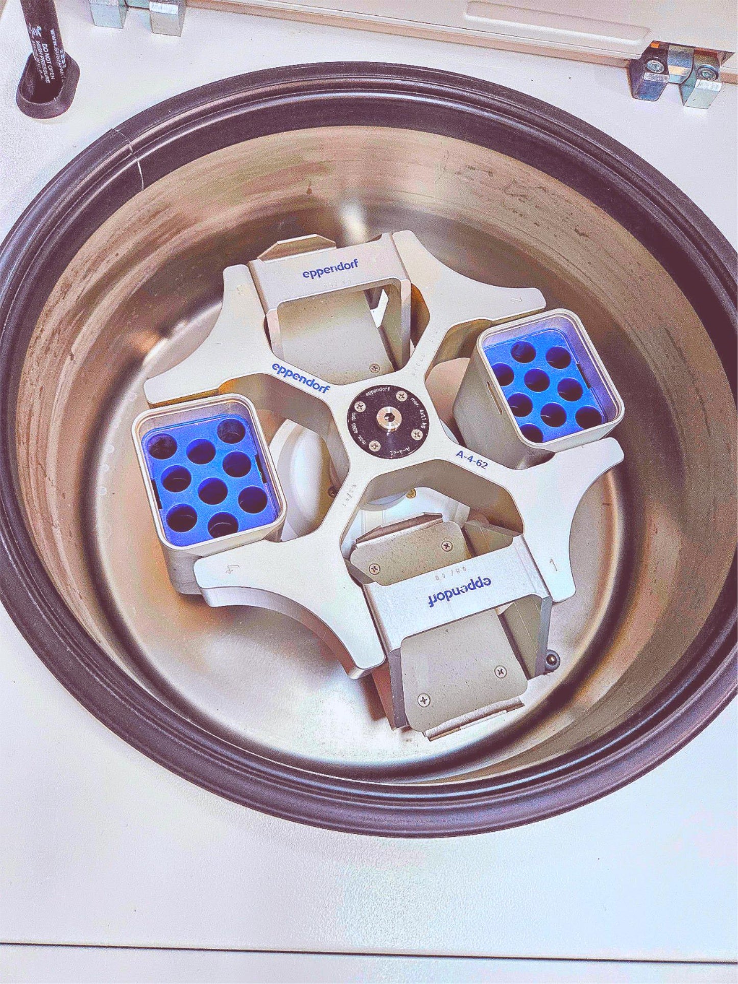 REFURBISHD EPPENDORF 5810R REFRIGERATED CENTRIFUGE A462 ROTOR WATCHVIDEOFREESHIP