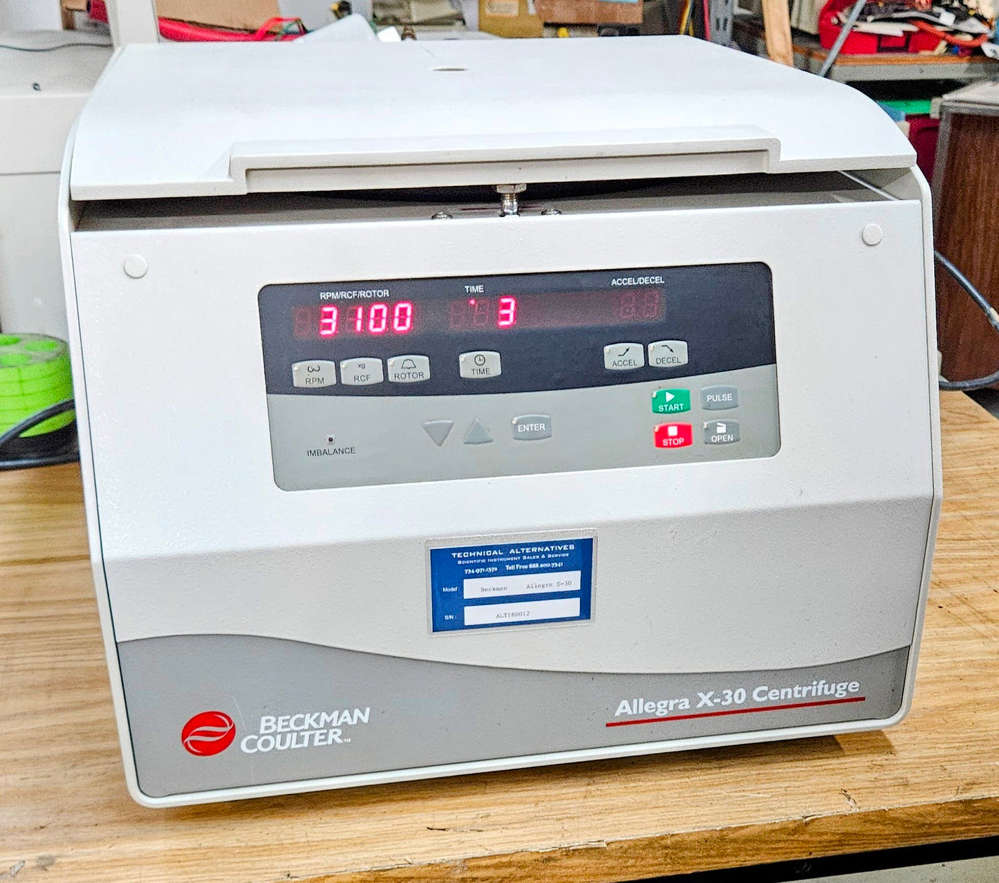 REFURBISHED BECKMAN COULTER ALLEGRA X-30 CENTRIFUGE & ROTOR WATCHVIDEO FREESHIP