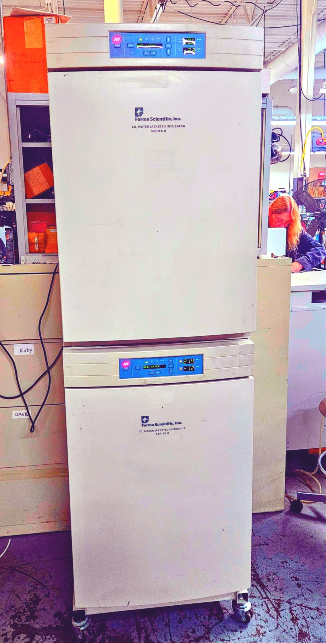 REFURBISHED FORMA Water Jacketed Double Stack Model 3110 CO2 INCUBATOR FREESHIP