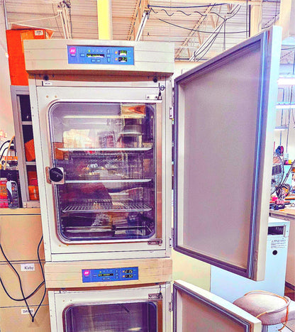 REFURBISHED FORMA Water Jacketed Double Stack Model 3110 CO2 INCUBATOR FREESHIP
