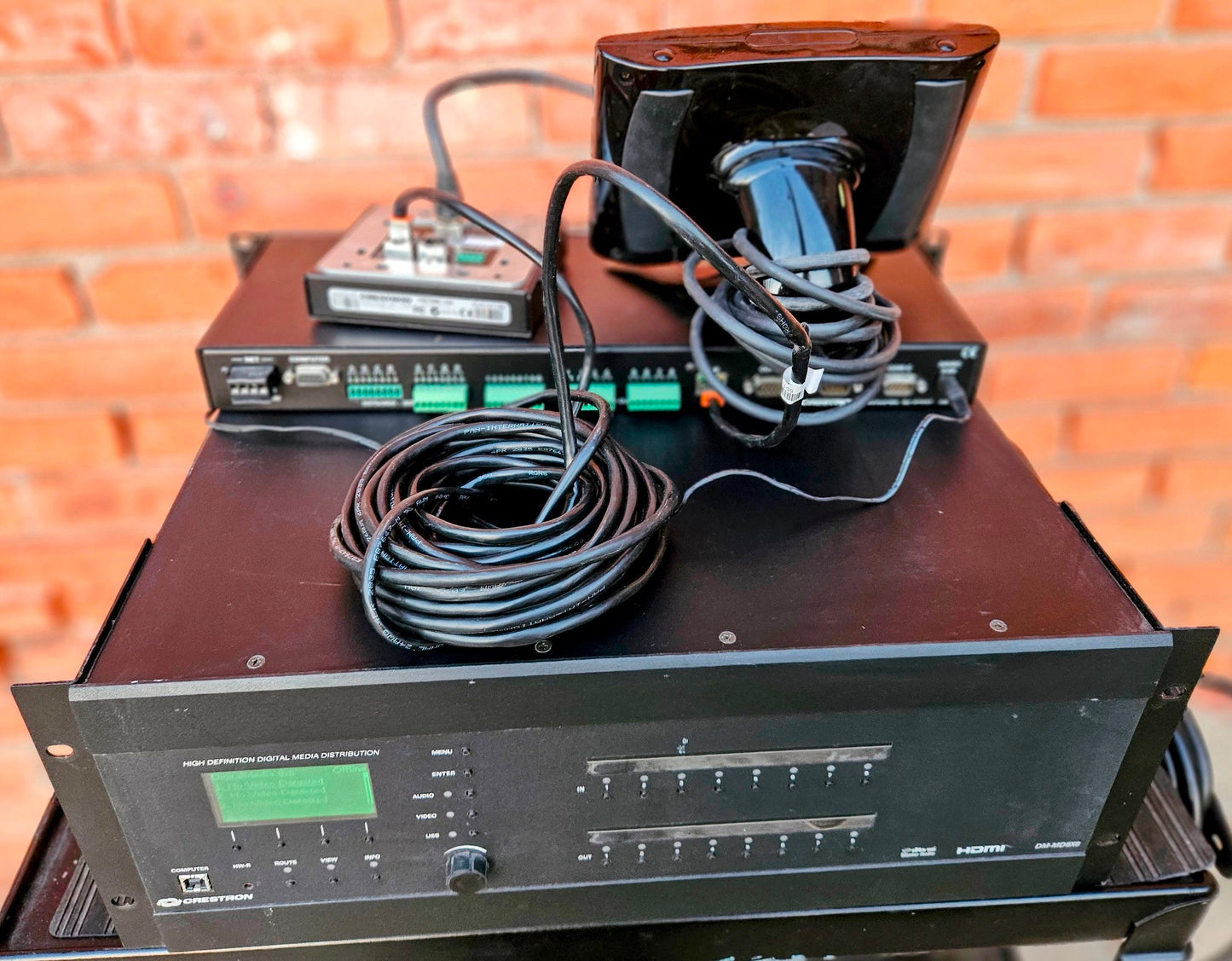 CRESTON DM-MD8X8 Matrix Switcher TPS-6 Monitor DM-RMC-100 CP2E Control Processor