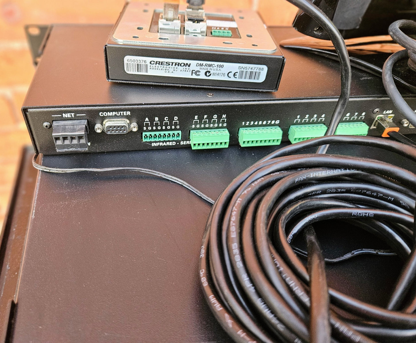 CRESTON DM-MD8X8 Matrix Switcher TPS-6 Monitor DM-RMC-100 CP2E Control Processor