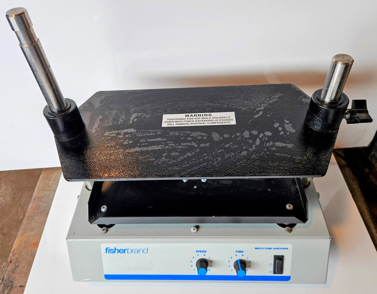 90DAYWARRANTY FISHER MULTI TUBE 1200 to 2400 RPM VORTEX ORBITAL MIXER WATCHVIDEO